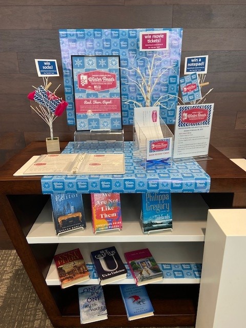 Winter Reads Display 2023
